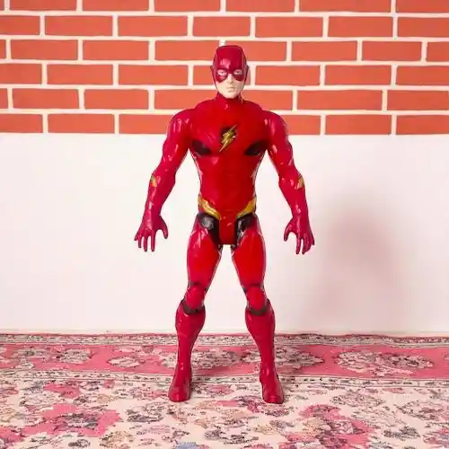 Figura Muñeco Súper Héroe The Flash Luz Sonido Articulado Coleccion