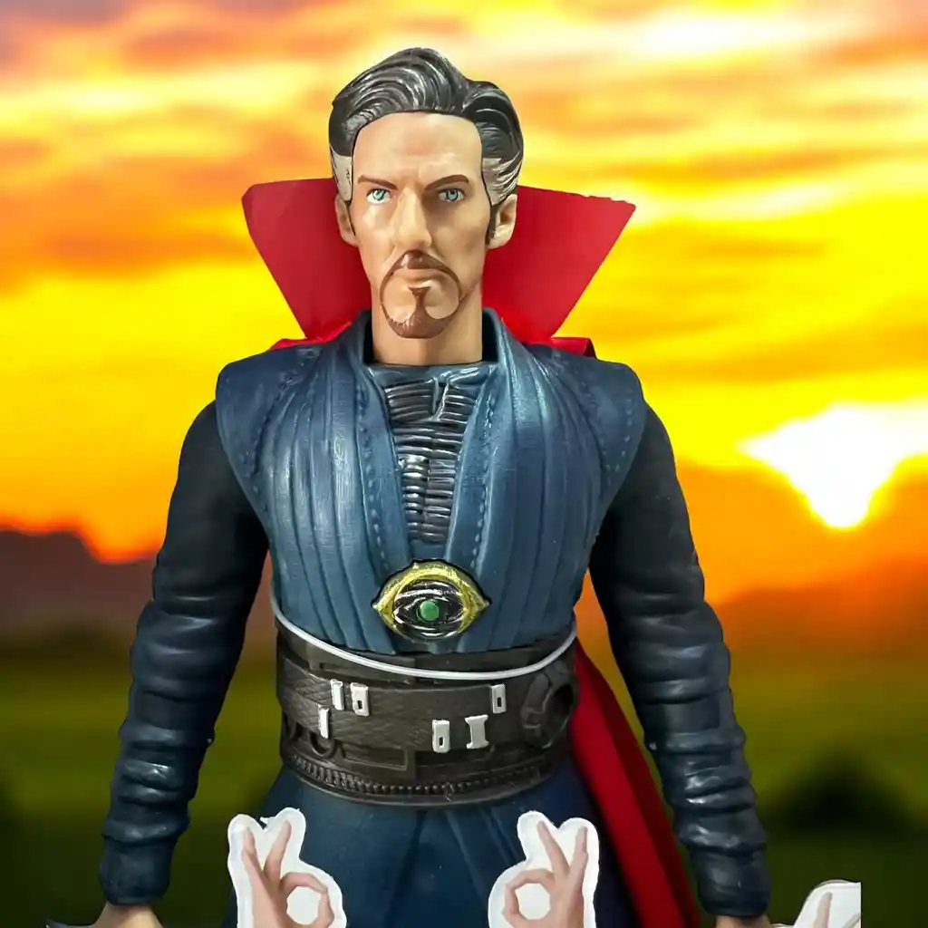 Figura Muñeco Súper Héroe Doctor Strange Luz Sonido Articulado Coleccion
