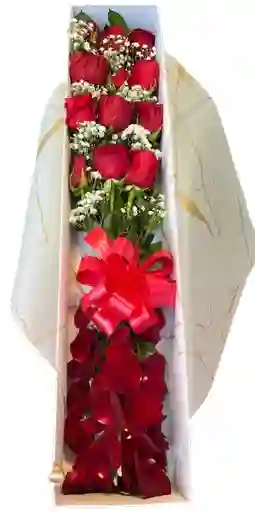 Caja Rectangular Blanca – Rosas Rojas Con Pétalos