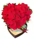 Caja Corazón Deluxe – Rosas Rojas Premium