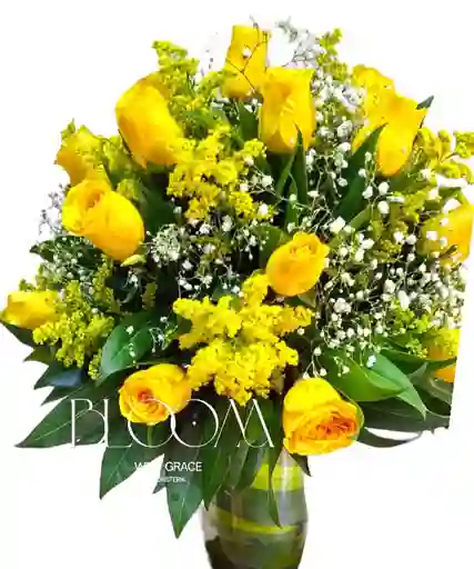 Flores Amarillas En Jarron