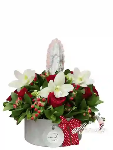 Caja Floral Con Rosas, Orquídeas Y Virgen