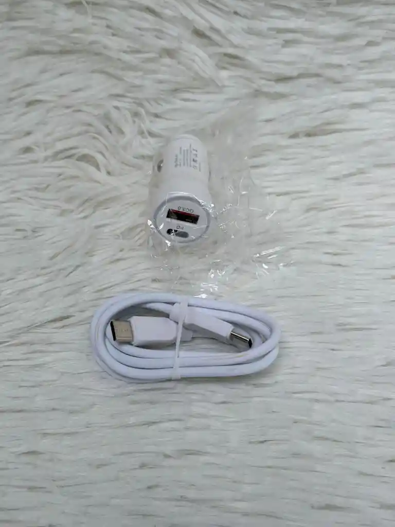 Cargador De Carro / Pluying Tipo C Y Usb / 9a / 45w