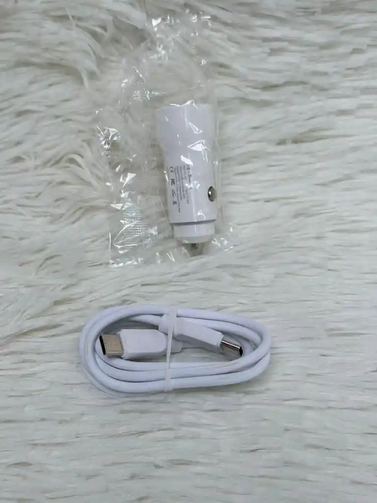 Cargador De Carro / Pluying Tipo C Y Usb / 9a / 45w