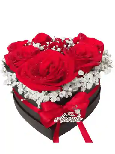 Caja Pequeña Corazón Con Rosas Rojas