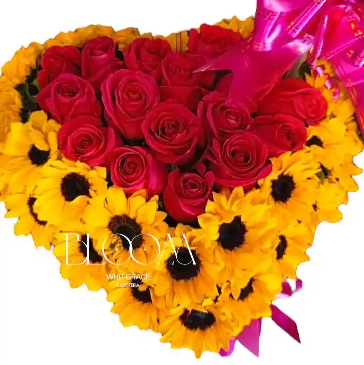 Flores Rosas Y Girasoles Corazón