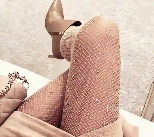 Medias En Malla Con Pedrería Color Piel