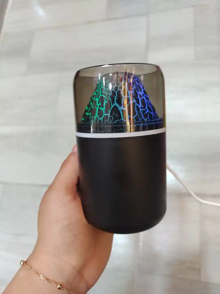 Humidificador Aromatizante Difusor Estilo Volcán Negro Pequeño