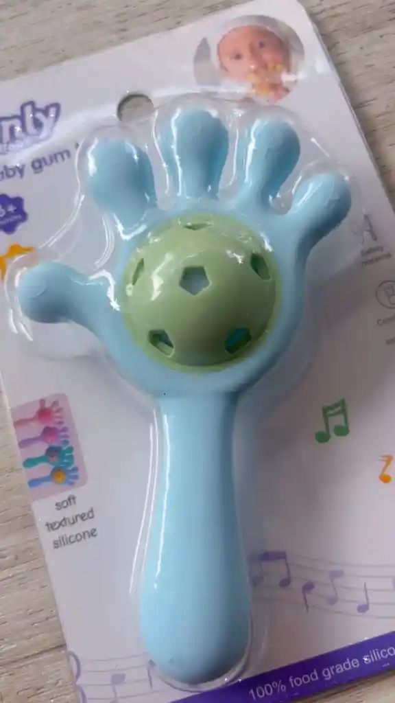 Manito Rascaencias En Silicona Más Sonajero