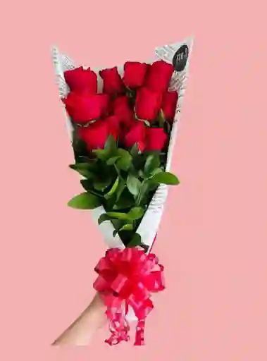Ramillete 12 Rosas - Amor Y Amistad