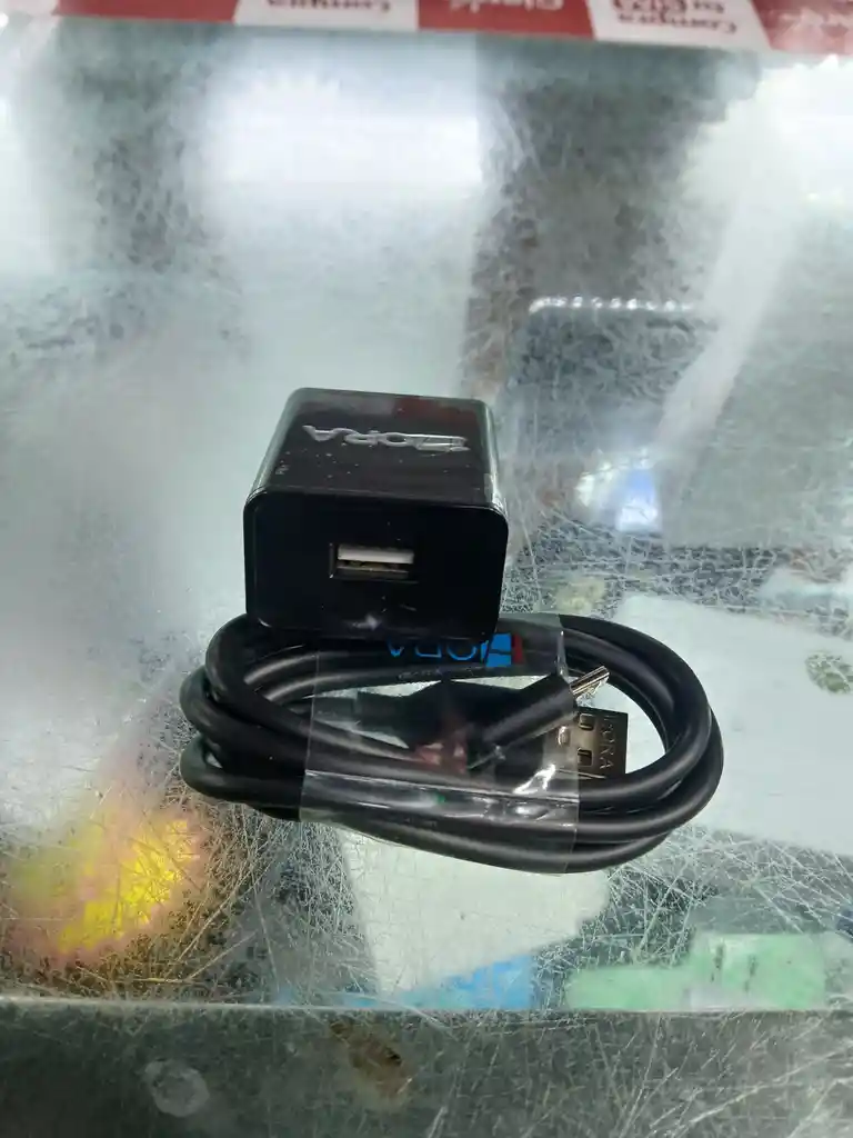 Cargador V8 De 12w