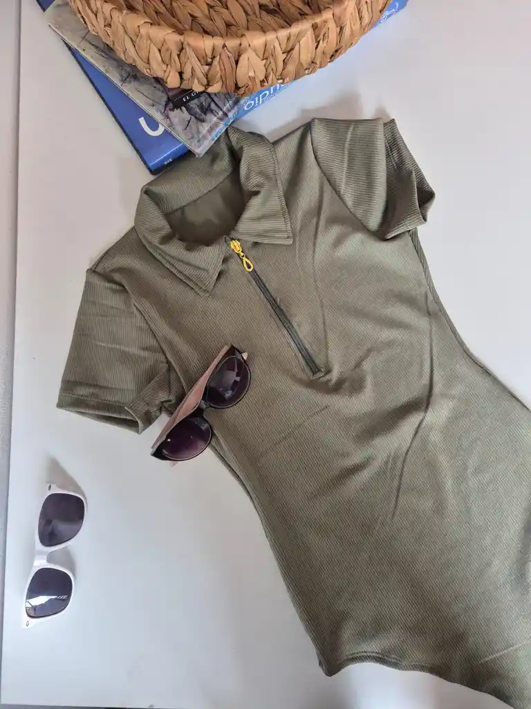 Body Manga Corta Cuello Tipo Polo