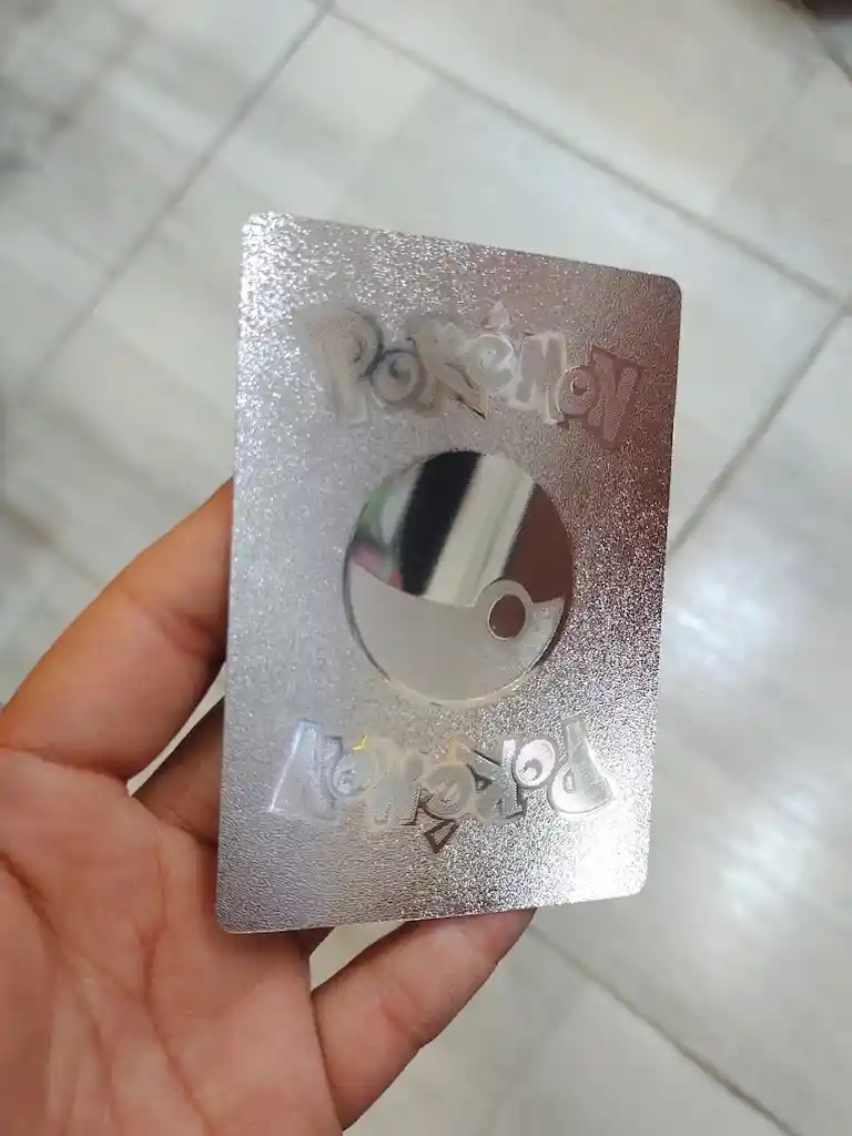 10 Cartas Tarjetas De Pokemon Plateadas Brillantes Aleatorias