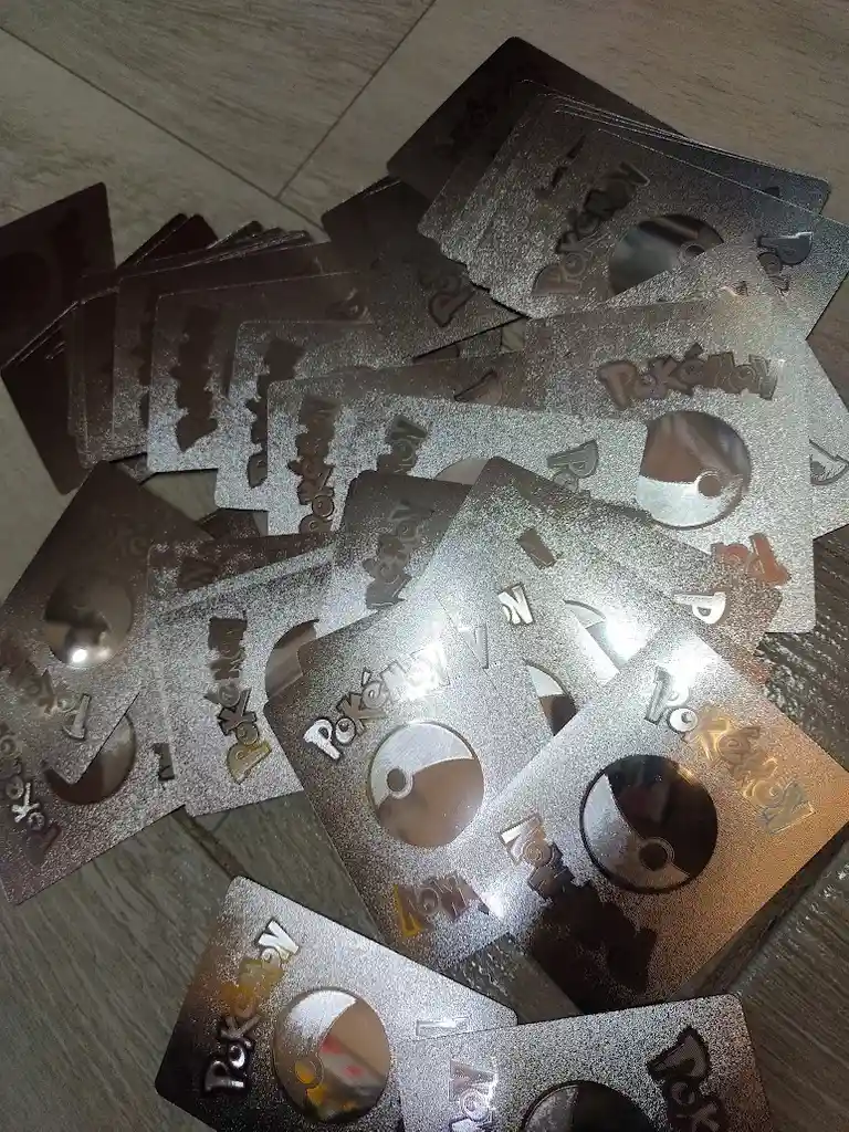10 Cartas Tarjetas De Pokemon Plateadas Brillantes Aleatorias
