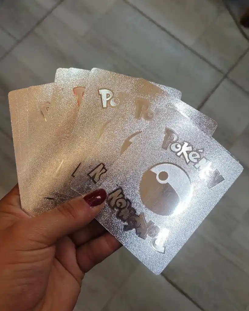 10 Cartas Tarjetas De Pokemon Plateadas Brillantes Aleatorias