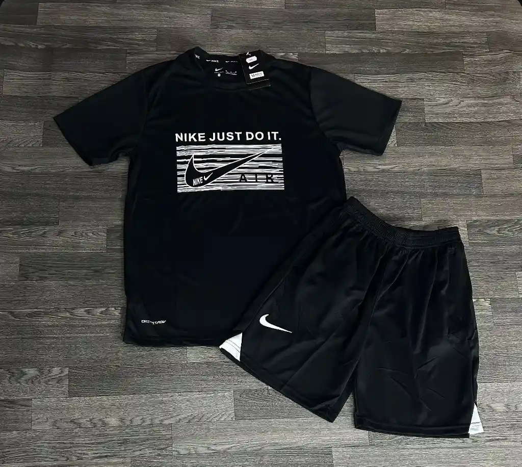 Conjunto Deportivo Nike