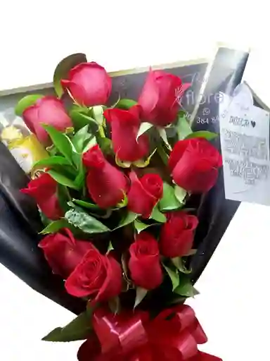 Capuchón 12 Rosas Y Ferrero