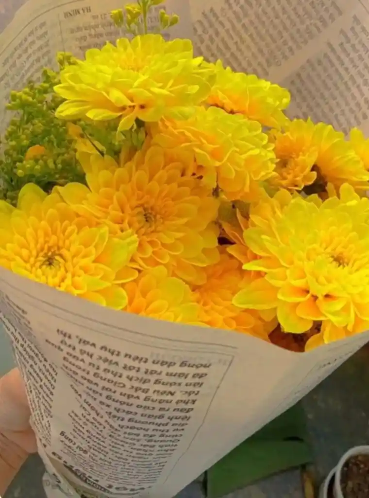 Mini Bouquet De Pompom