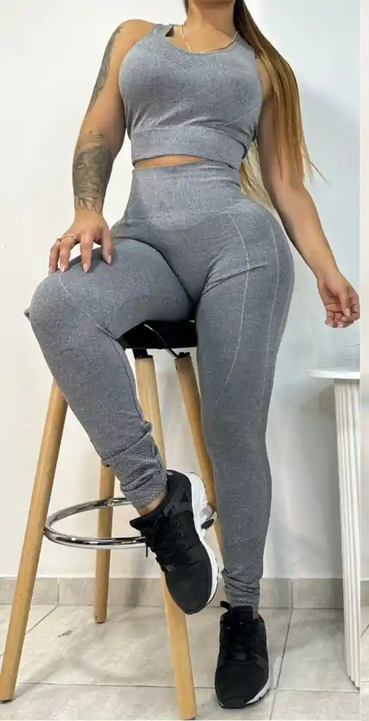 Conjunto Esqueleto Legging Push Up Talla Unica