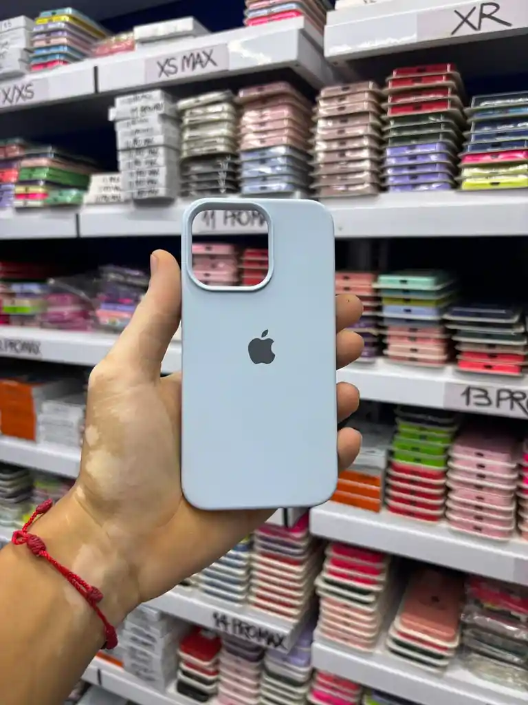 Iphone 16 Pro | Color Azul Celeste Palido | Silicone Case | Rigido | Carcasa Protectora | Antihumedad