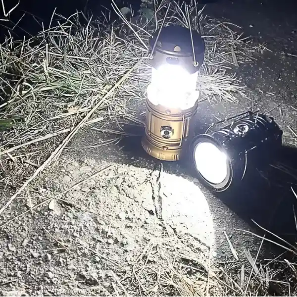 Lampara De Camping Recargable Con Panel Solar Y Linterna Frontal