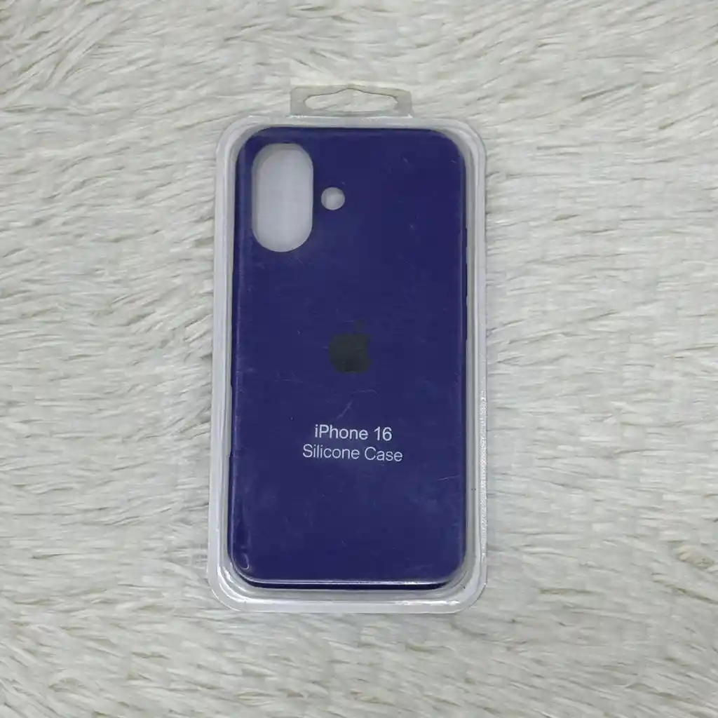 Forro Iphone 16 / Silicona Azul Oscuro / Resistencia Y Moda