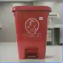 Basurero Pedal 35 L Uso Institucional Roja