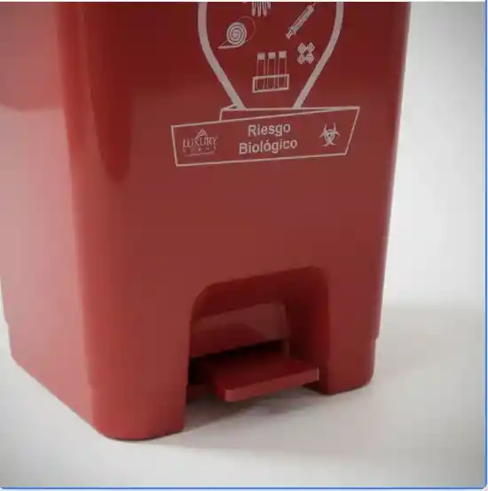 Basurero Pedal 35 L Uso Institucional Roja