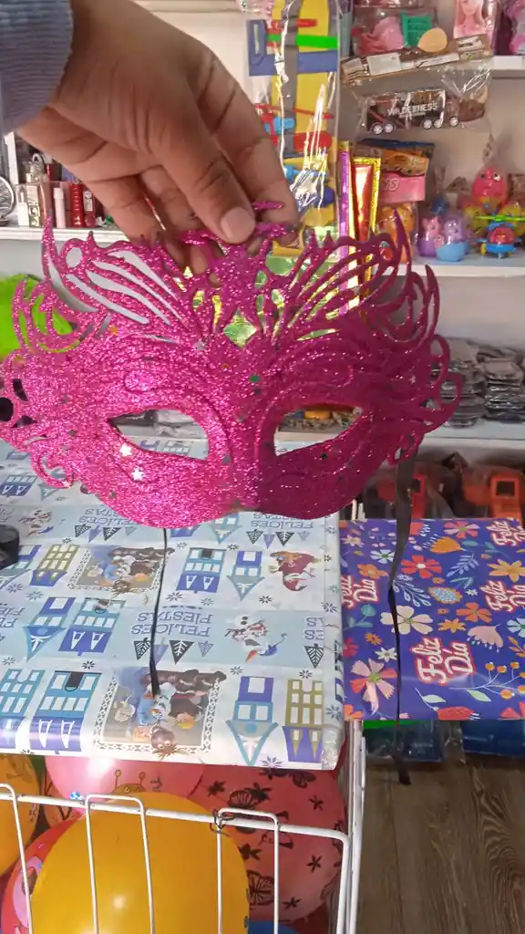 Antifaz Escarchado Con Estrellas