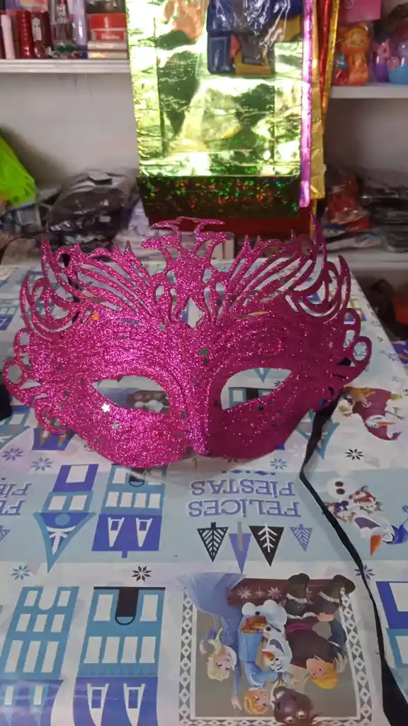 Antifaz Escarchado Con Estrellas