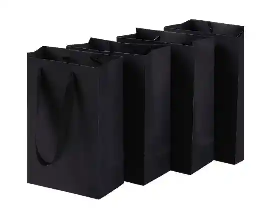 Bolsas Negras De Lujo – Presentación Elegante Y Versátil