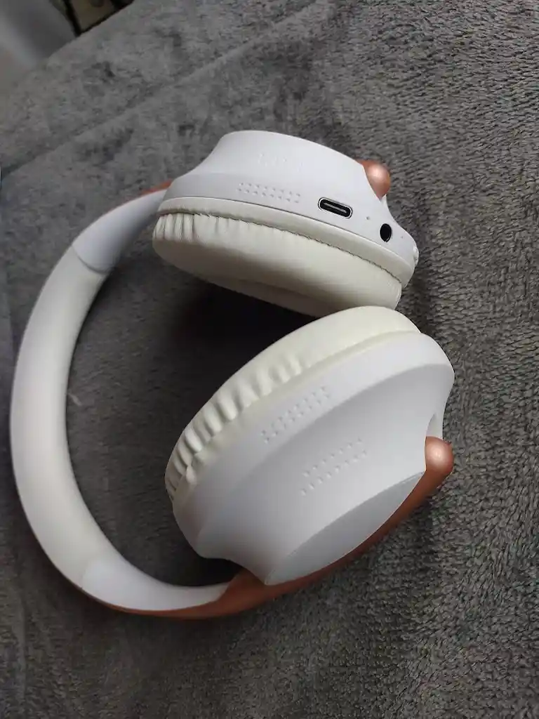 Audifonos Diadema Blanca Con Rosa Bose 700