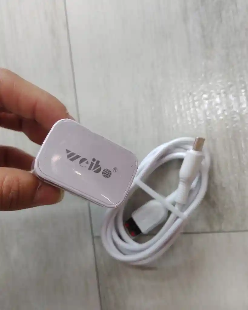 Cargador Weibo Completo Adaptador Usb Y Cable Tipo C Blanco