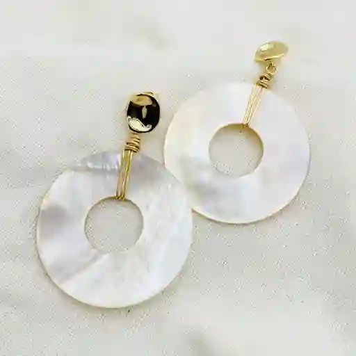 Aretes Dorados Con Nácar Gigante
