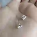 Aretes Plateados Con Diseño De Triangulo Pequeños