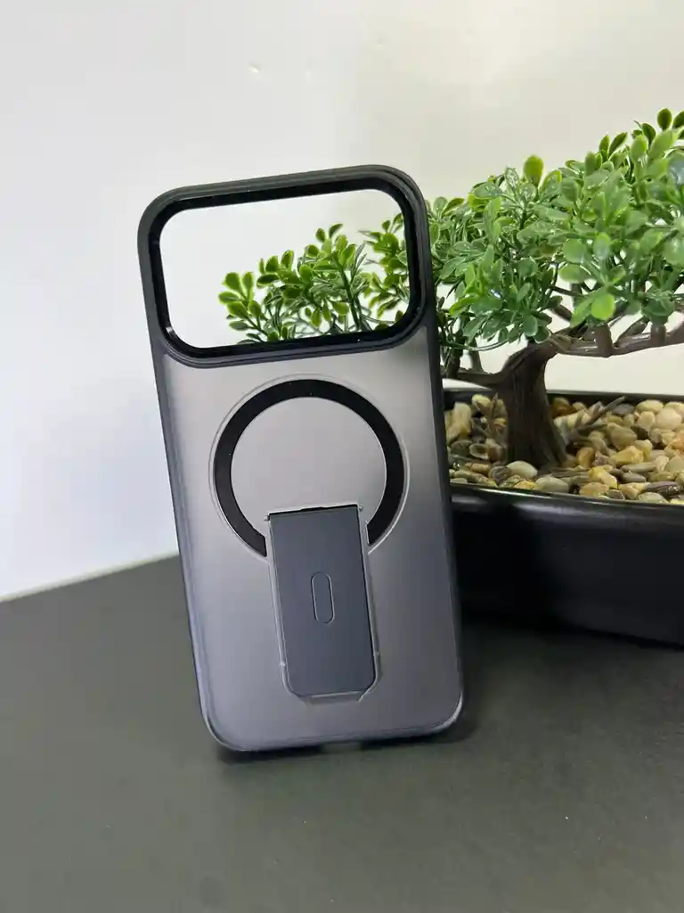 Forro Iphone 17 Pro Max Magsafe + Soporte