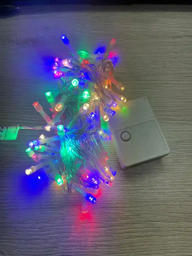 Luces De Navidad X 100 Bombillos Cable Blanca Luz Calida 7 Metros Aproximadamente Luces Navideñas Luces Para Navidad Luces De Navidad Luz De Navidad Decoracion Navideña