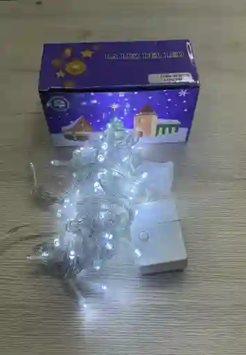 Luces De Navidad X 100 Bombillos Cable Blanco Luz Blanca Con Continuacion 7 Metros Aproximadamente Luces Navideñas Luces Para Navidad Luces De Navidad Luz De Navidad Decoracion Navideña