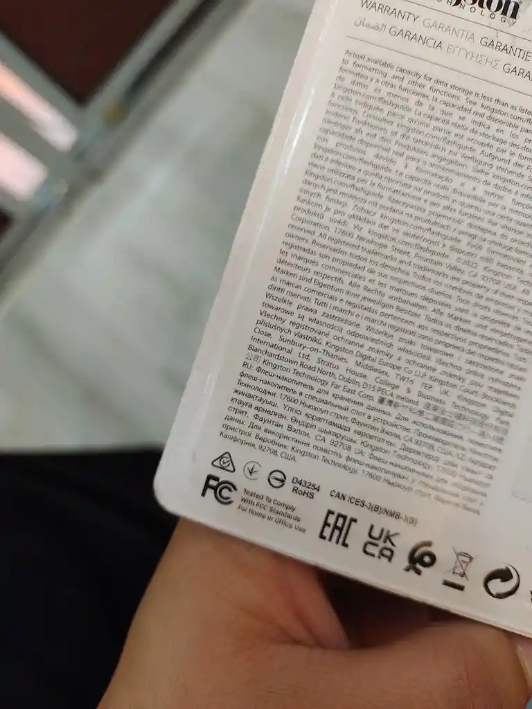 Memoria Usb Kingston 128 Gb Color Negro