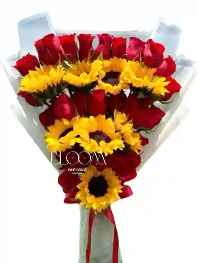 Flores Rosas Y Girasoles En Ramillete