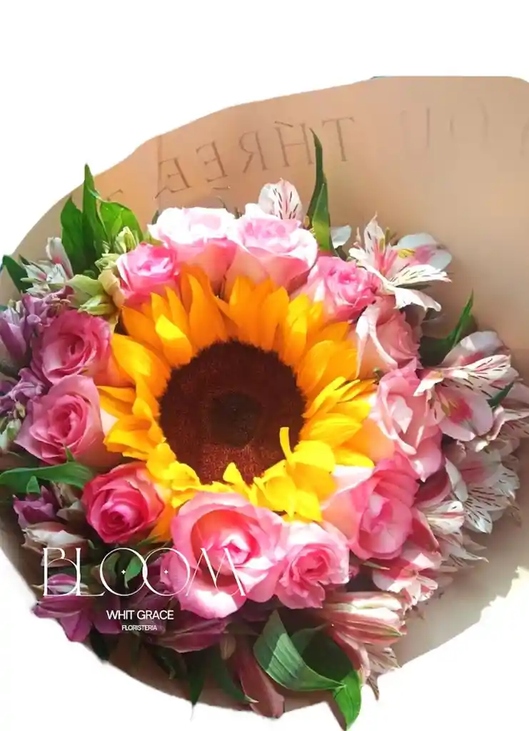 Flores Rosas Y Girasol Para Mi Reina