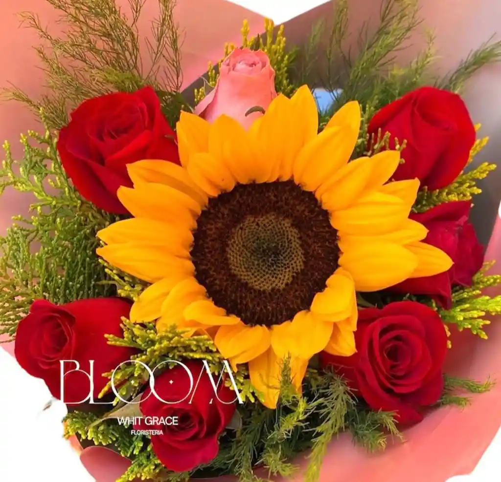 Flores Rosas Rojas Y Girasol Para Ti