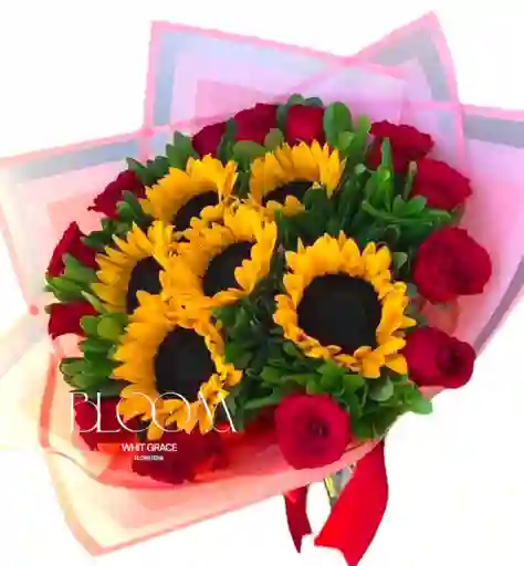 Flores Rosas Rojas Y Girasoles