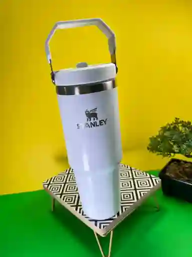 Termo Stanley 30 Onzas / 1.1 Contra Marcado
