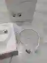 Audífonos Inalámbricos Pro Air Blancos Cuellera