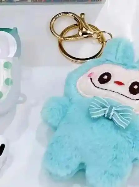 Combo Audifonos Y Labubu