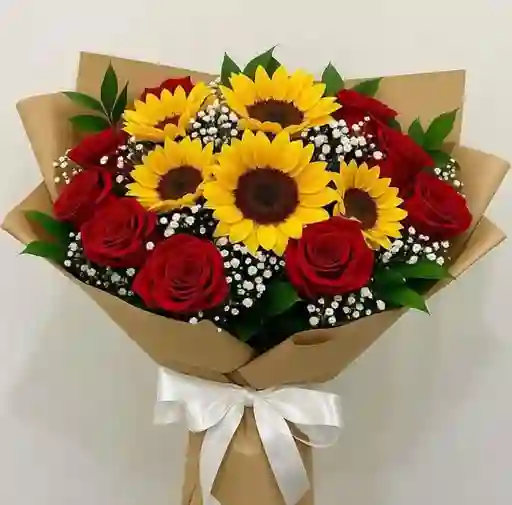 Ramo Premium De Girasoles Y Rosas Rojas