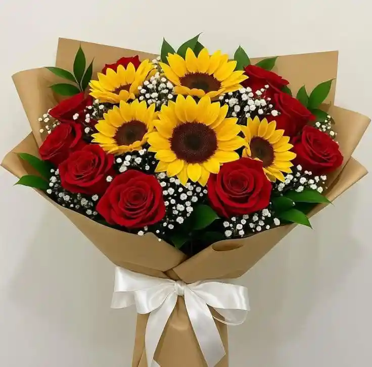 Ramo Premium De Girasoles Y Rosas Rojas