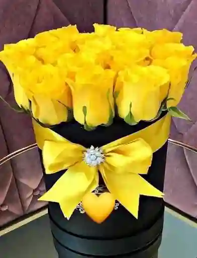 Caja Premium Negra Con Rosas Amarillas