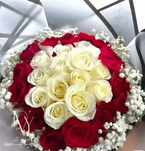 Flores Rosas Blancas Y Rojas Bello Amor